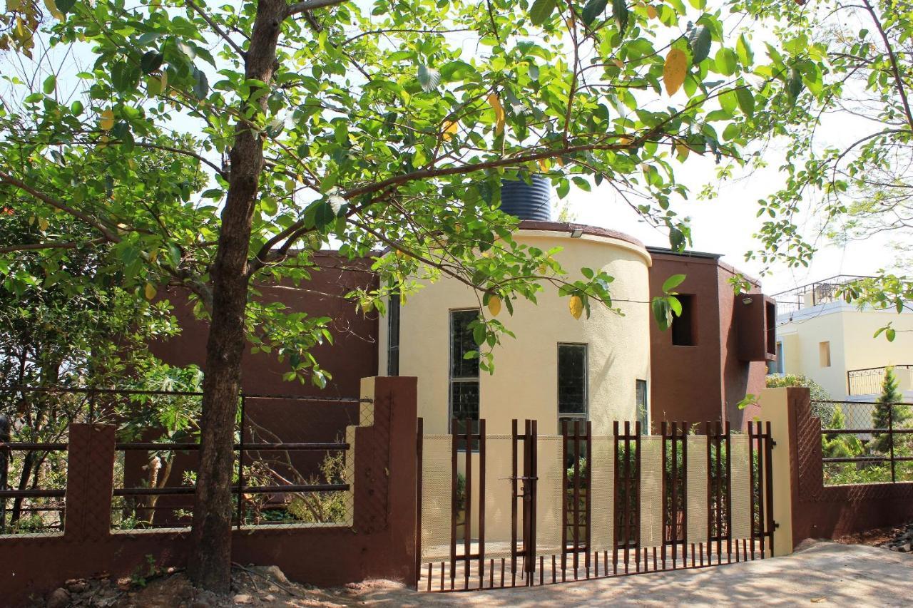 Karjat Villa Exterior foto