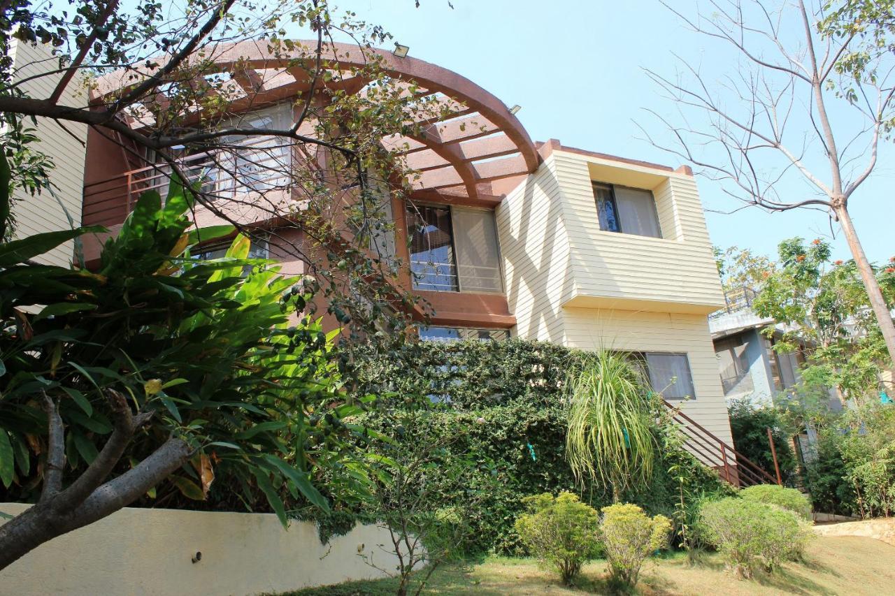 Karjat Villa Exterior foto