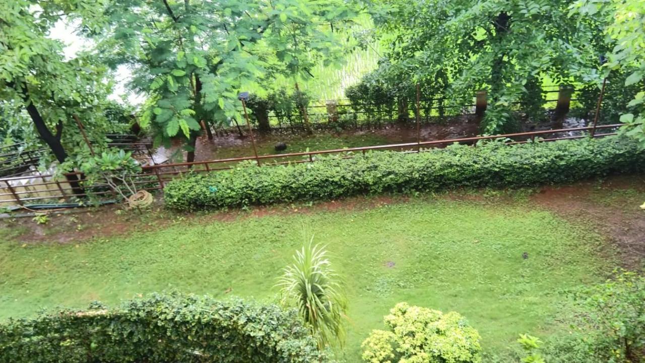Karjat Villa Exterior foto
