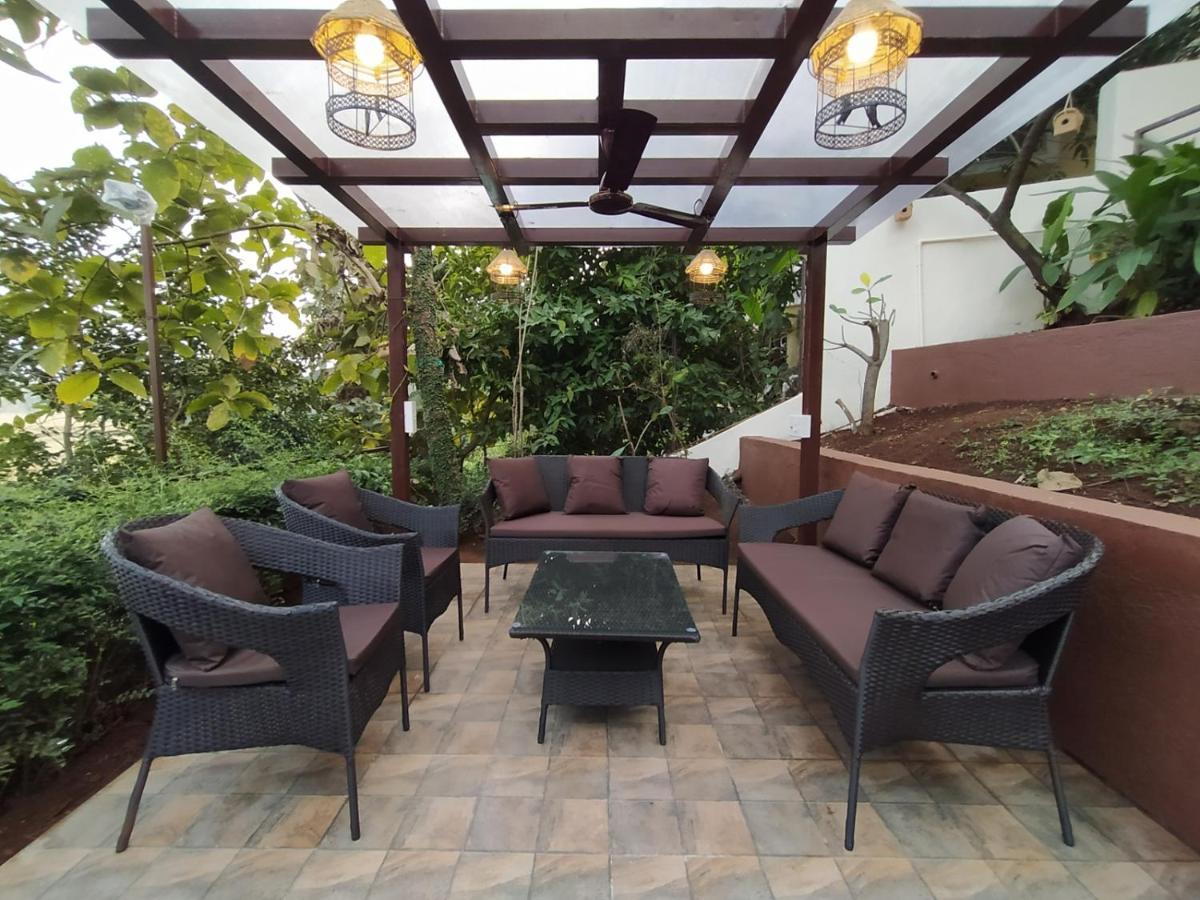 Karjat Villa Exterior foto